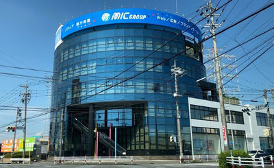 愛知県西尾市にある本社外観